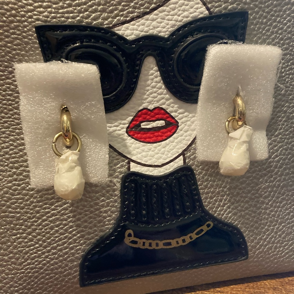 New Enjoinin funky lady face purse - Picture 2 of 10